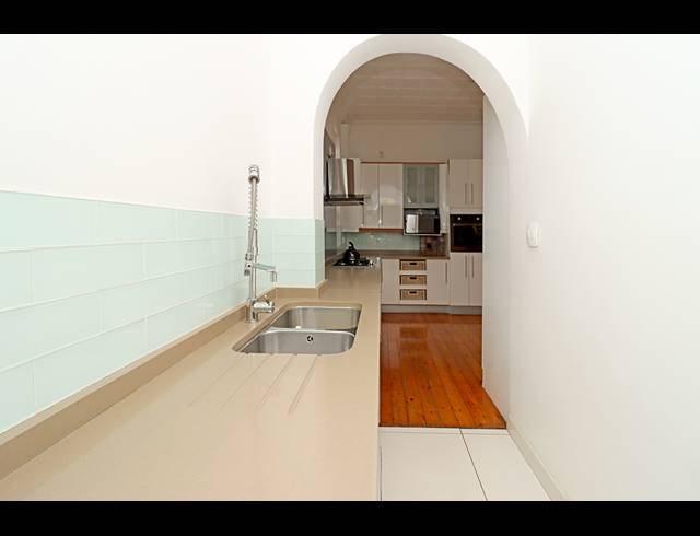 4 BEDROOM HOUSE FOR SALE IN KENSINGTON